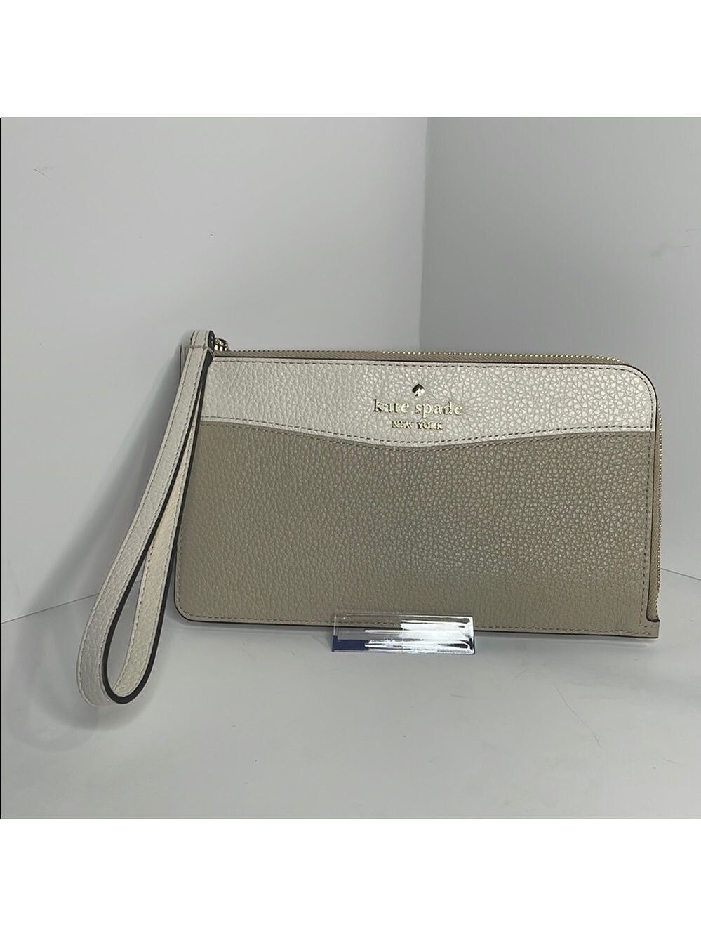 Kate Spade Tan and Cream Clutch Wristlet Elegant Design 8”X4” NWT
